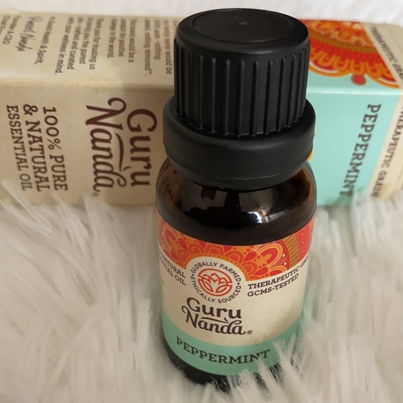 GuruNanda Peppermint Essential Oil - Aromatherapy - GCMS Tested & Verified 100% - Picture 4 of 9